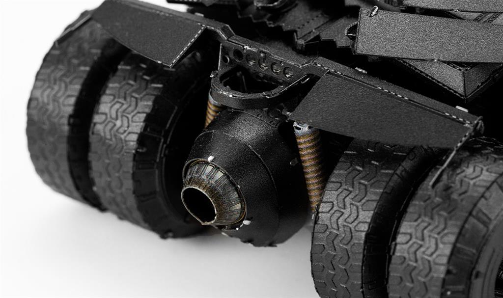 batman-tumbler-metal-earth