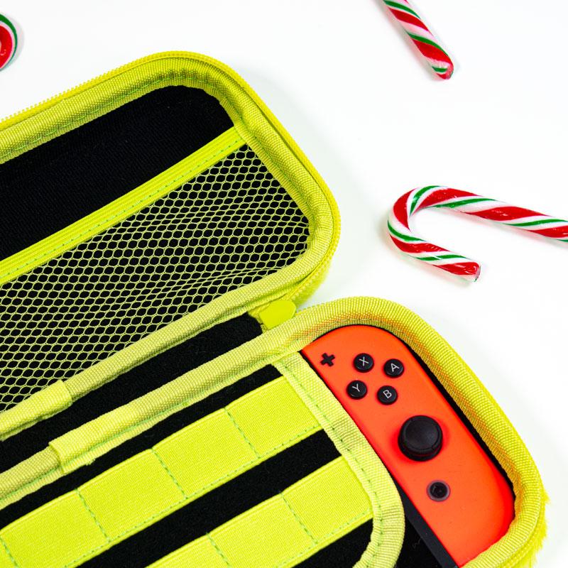 etui-le-grinch-pour-nintendo-switch