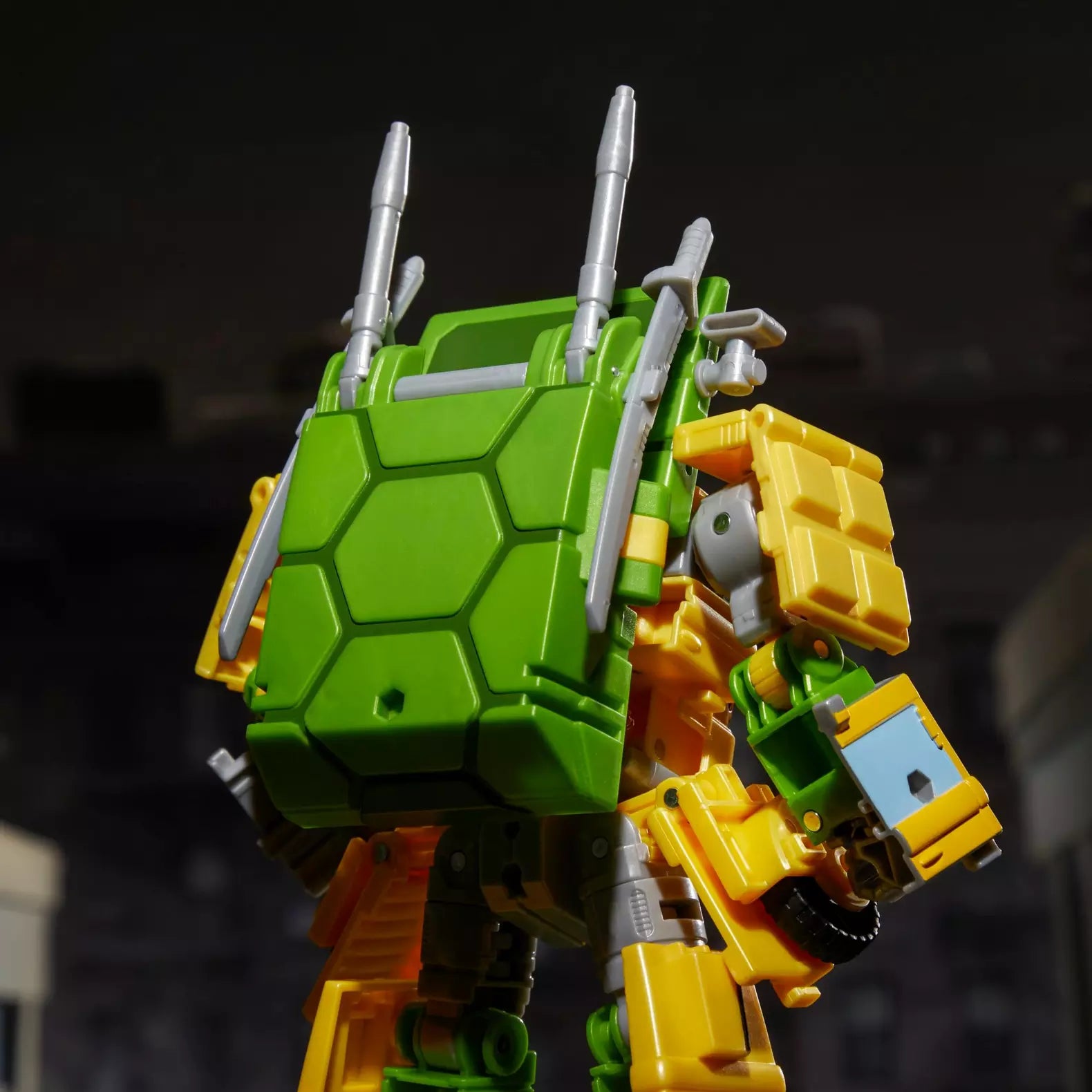 transformers-collaborative-teenage-mutant-ninja-turtles-x-transformers-party-wallop-hasbro