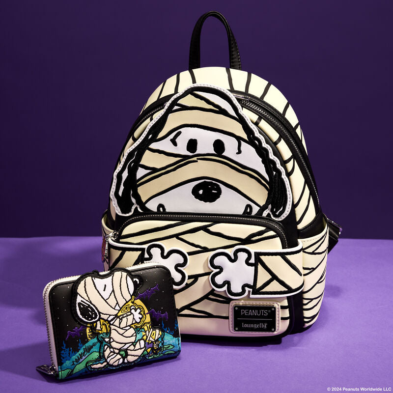 peanuts-snoopy-mummy-cosplay-glow-mini-backpack