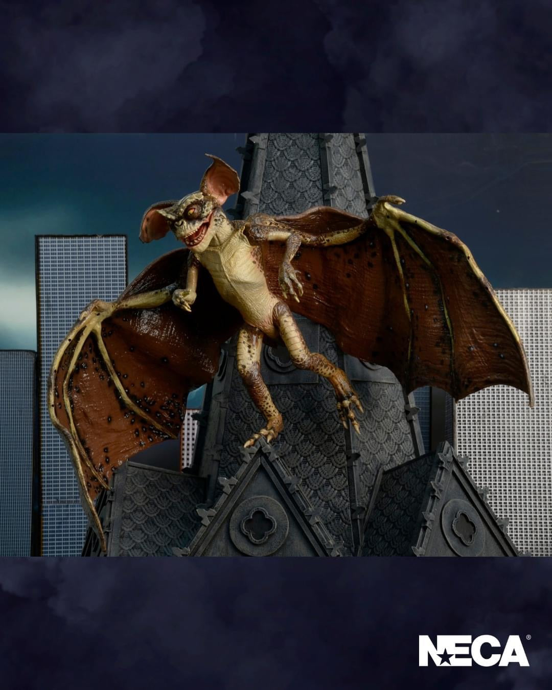 gremlins-2-deluxe-boxed-action-figure-bat-gremlin