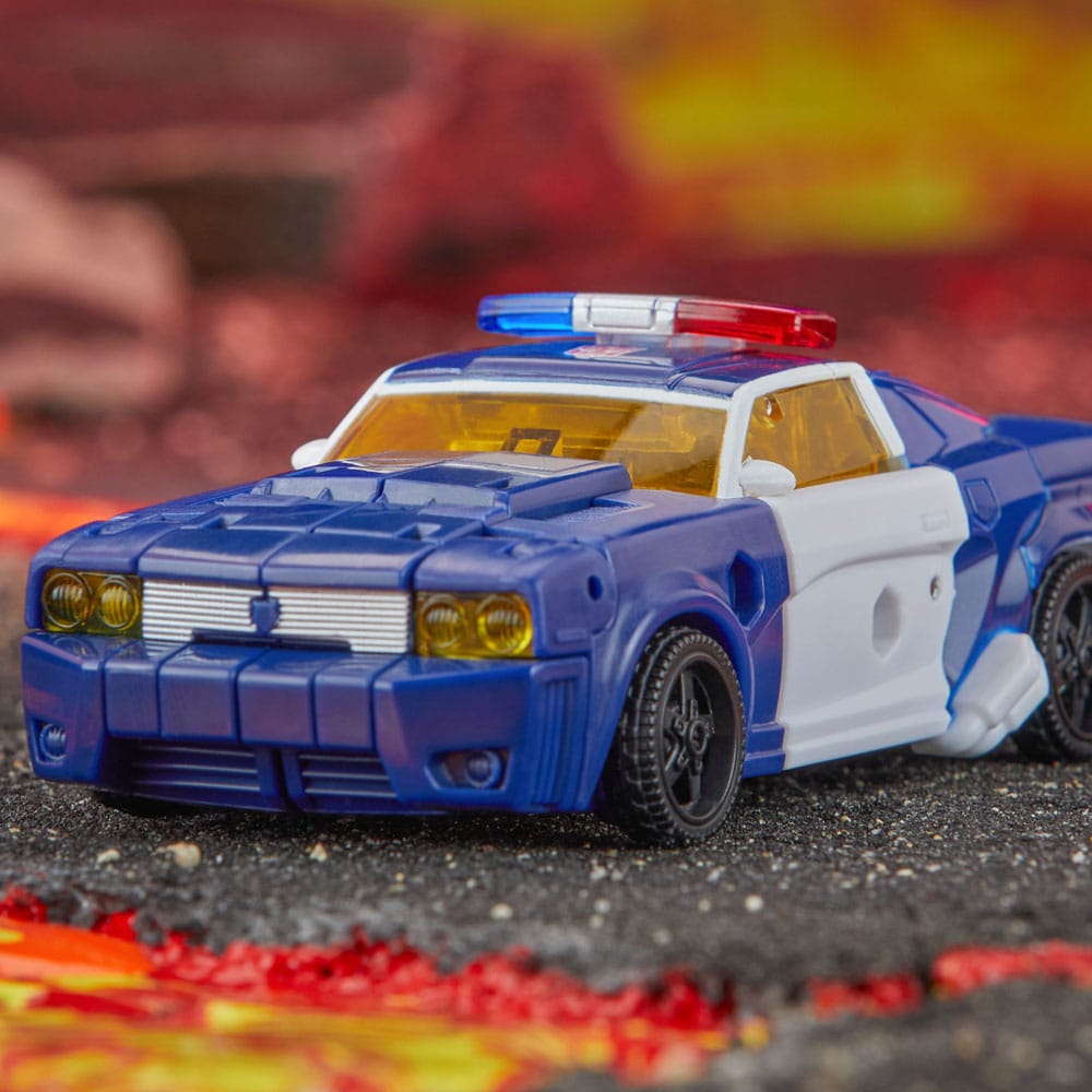 transformers-generations-legacy-united-rescue-bots-universe-autobot-chase-hasbro