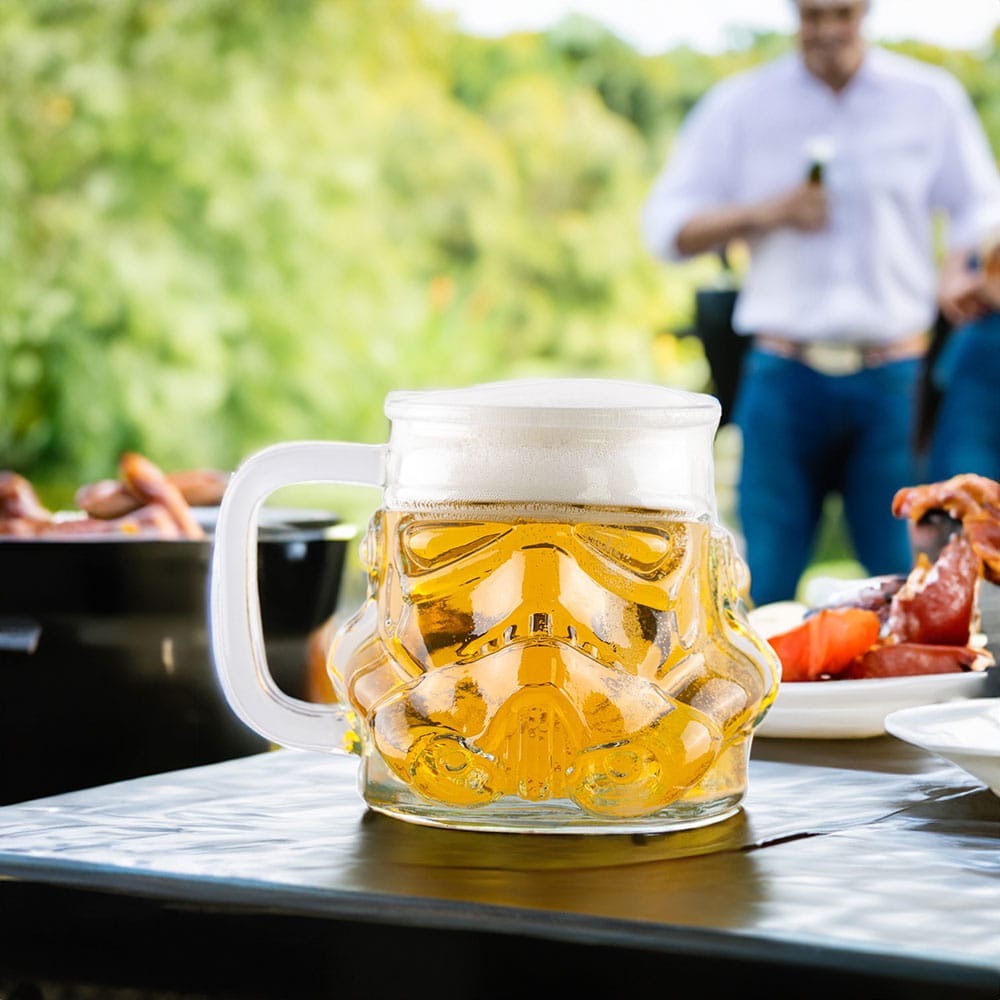 verre-a-biere-star-wars-stormtrooper-thumbs-up