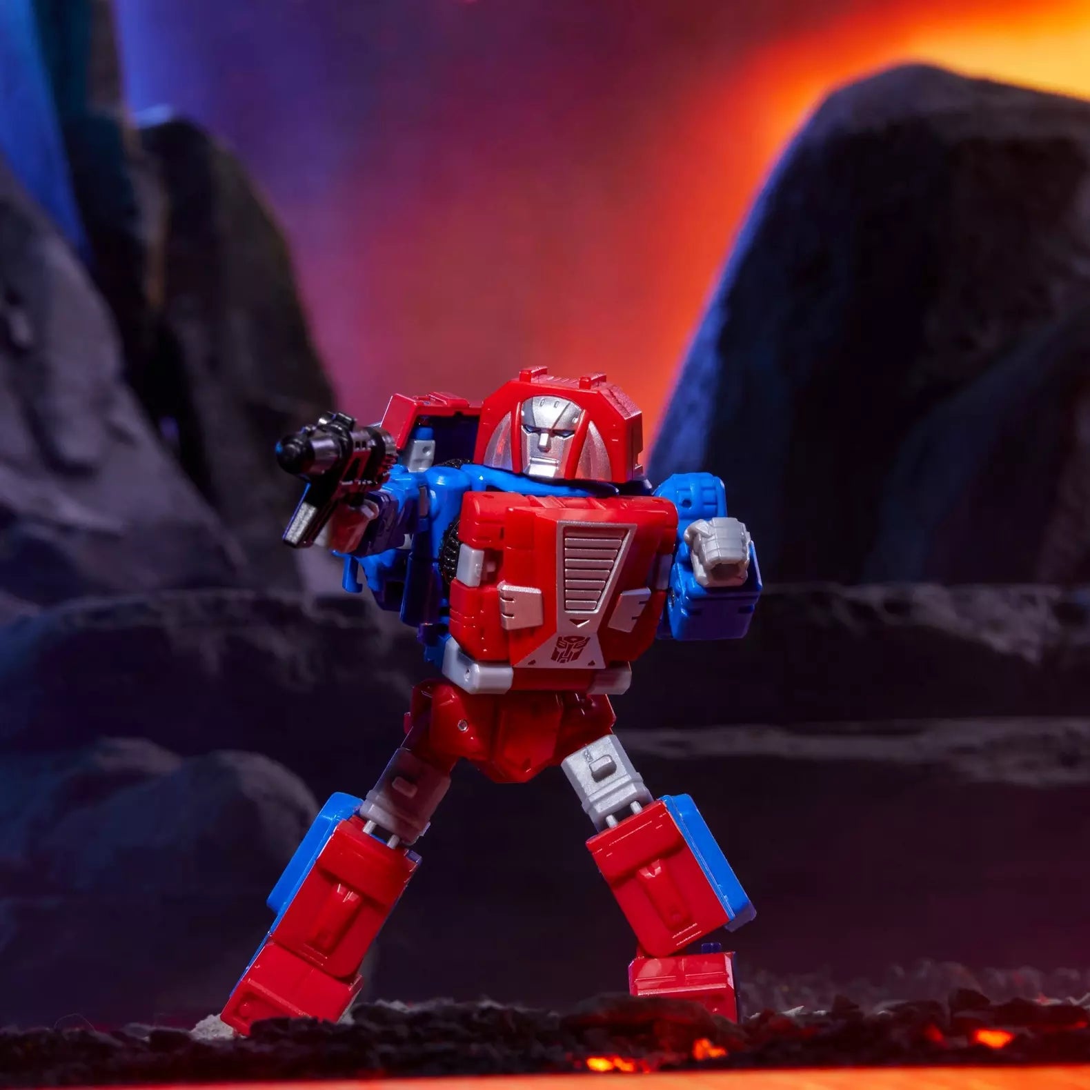 transformers-generations-legacy-united-g1-universe-autobot-gears-hasbro