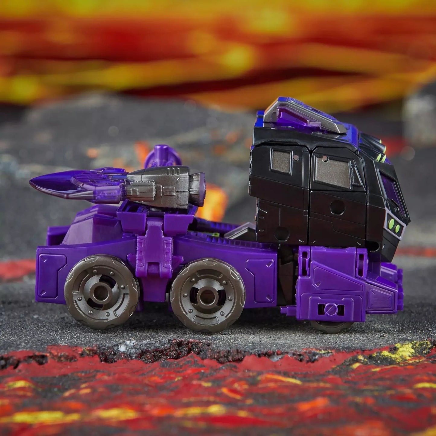 transformers generations legacy united voyageur decepticon motormaster hasbro