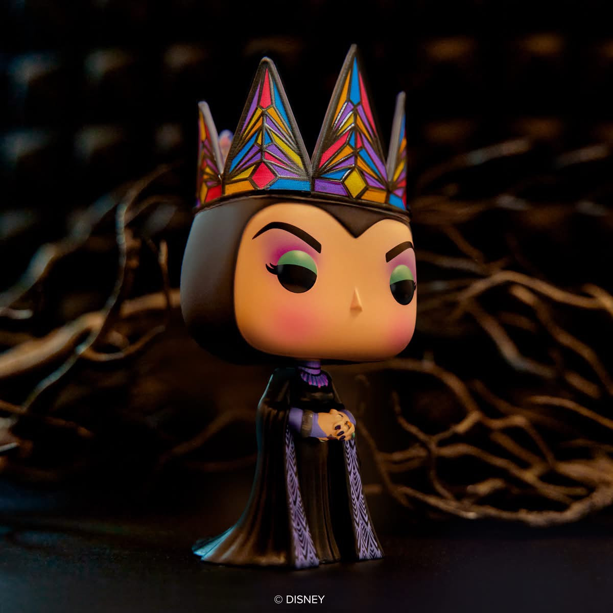 pop-evil-queen-blue-black-gown-1421
