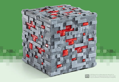 replique-minecraft-minerai-de-redstone-lumineux-noble-collection