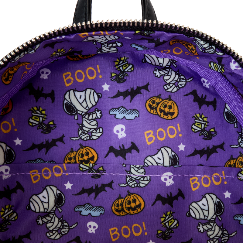 peanuts-snoopy-mummy-cosplay-glow-mini-backpack
