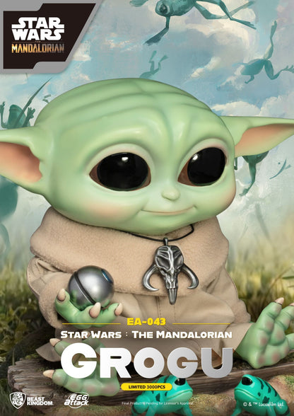star-wars-the-mandalorian-statuette-egg-attack-grogu-beast-kingdom