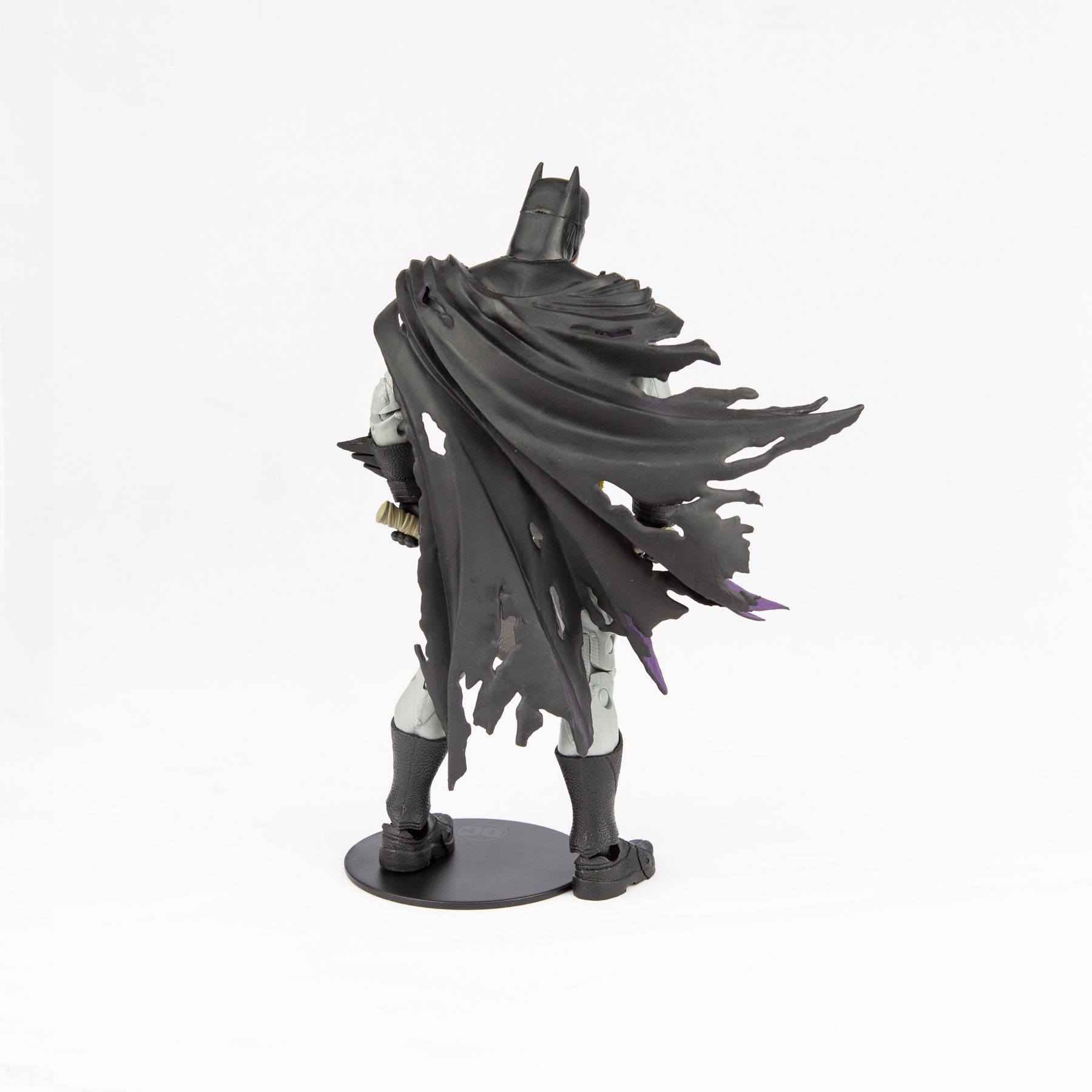 Batman avec Battle Damage (Dark Knights: Metal)