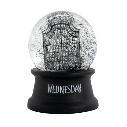 boule-a-neige-mercredi-nevermore-academy-blue-sky-studios